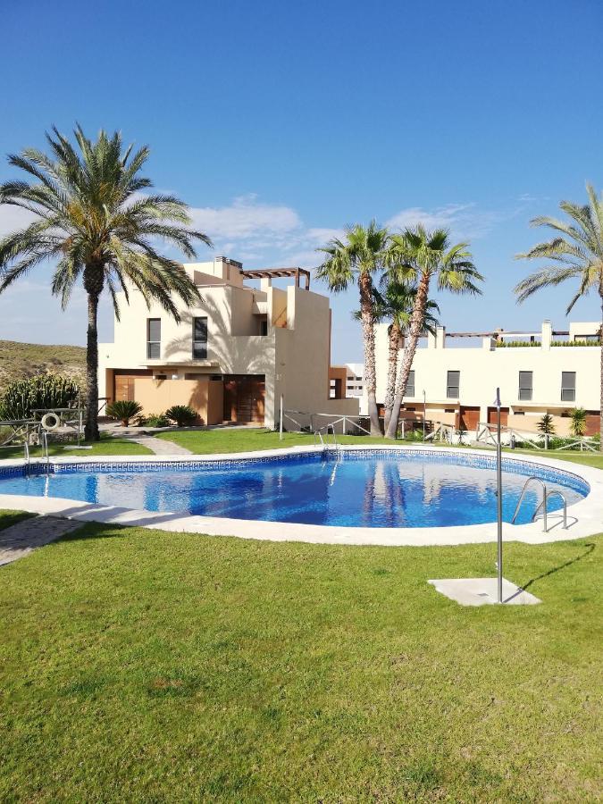 Bajo Con Jardin Propio En Valle Del Este Golf!! مْبيرا المظهر الخارجي الصورة